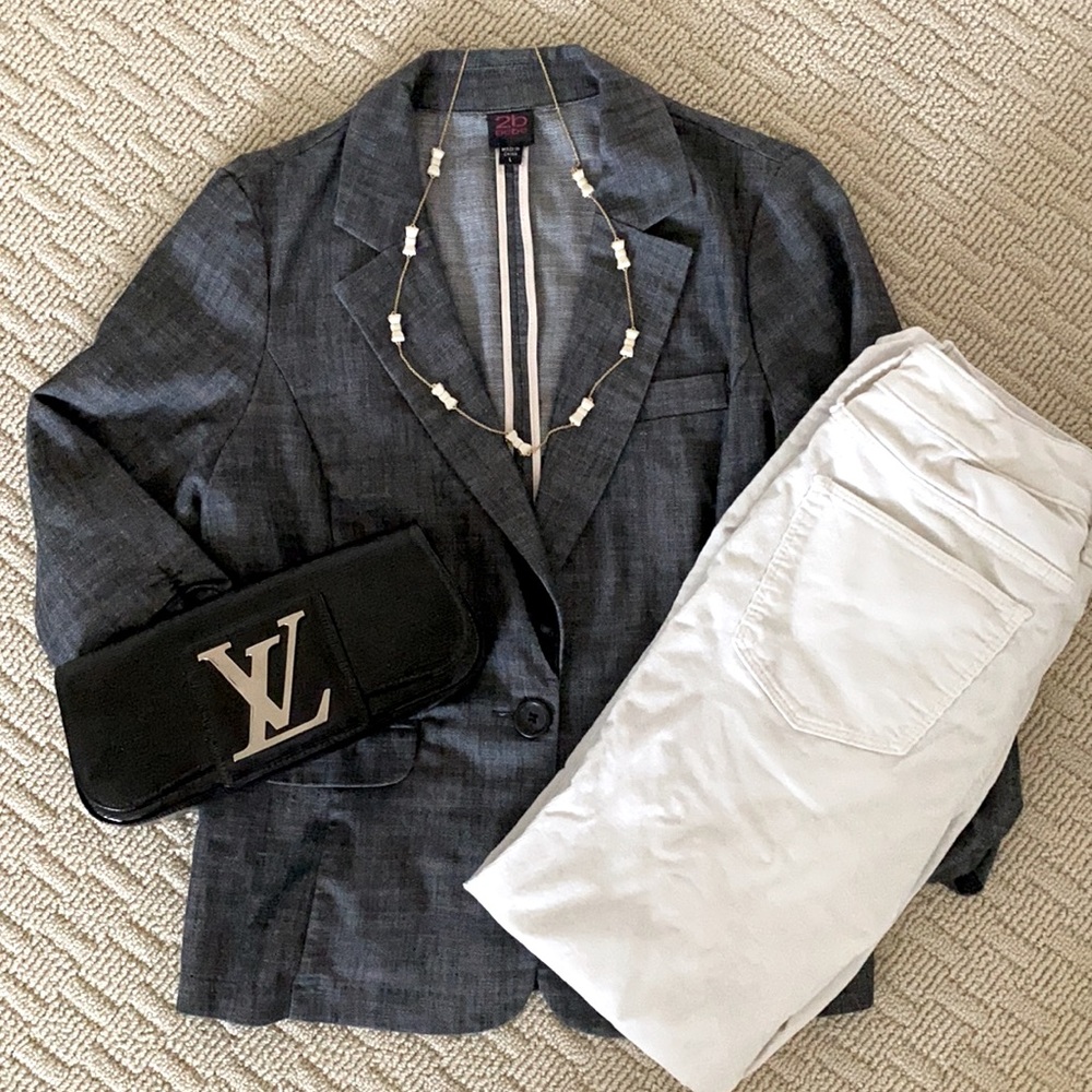 Gray blazer